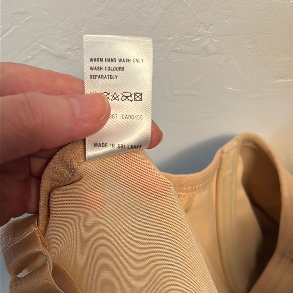 Elomi Cream Full Coverage Bra with Wide Straps - Picture 5 of 5